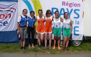 592abb25016dc_podiumJ14F2X.jpg